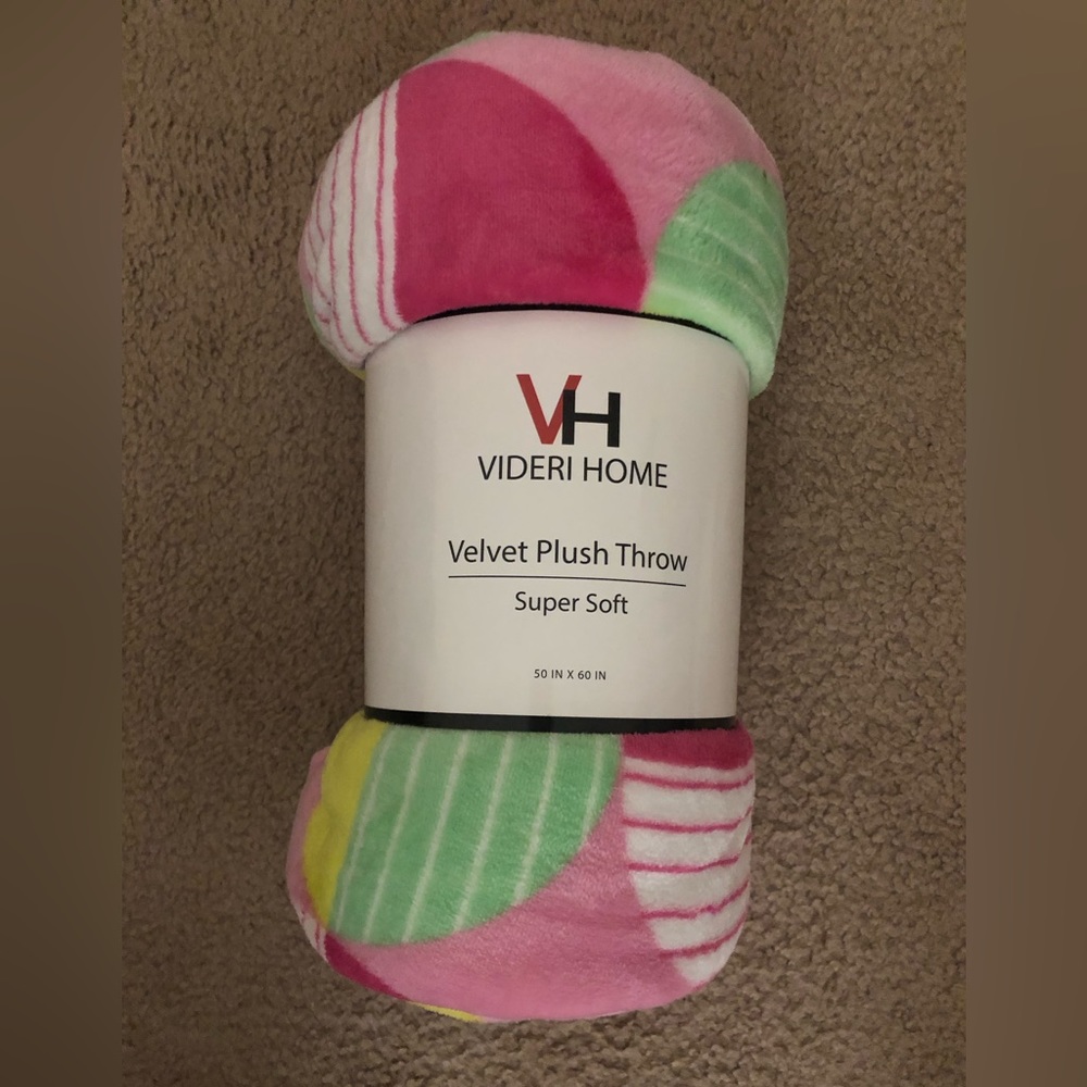 Velvet Plush Throw Super Soft Blanket